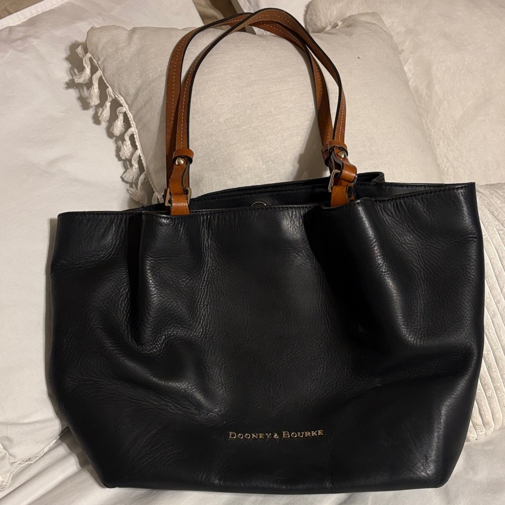 Dooney & Bourke City Flynn Black Leather